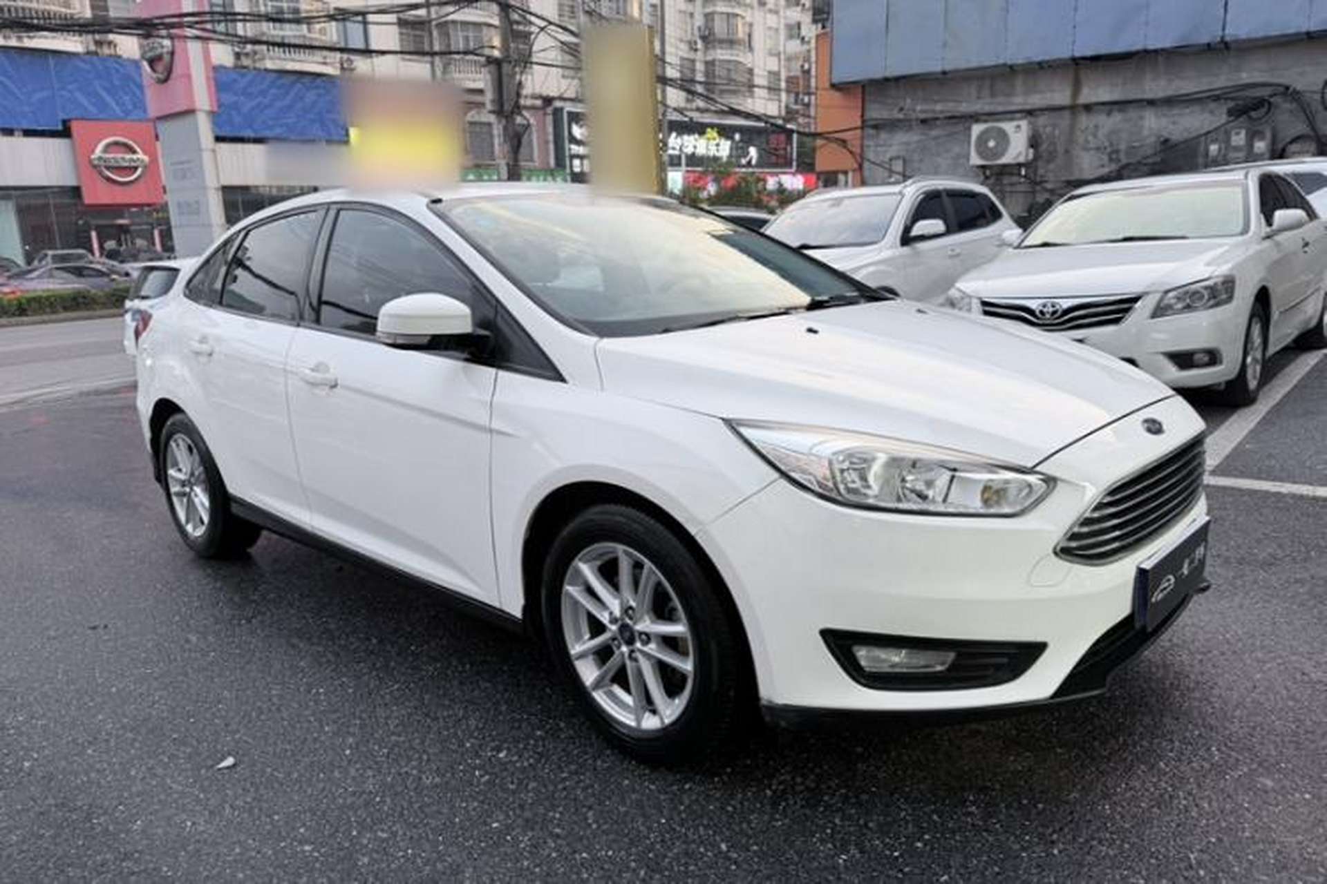 Used Ford Focus 2018 Sedan Classic 1.6L Automatic Trendy SmartDrive Edition Exterior 2