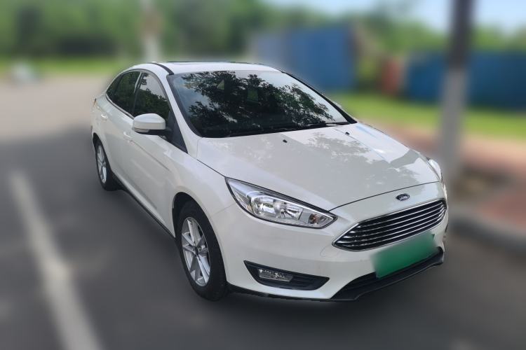 Used Ford Focus 2018 Sedan Classic 1.6L Manual Fashion Edition SmartDrive Version Exterior 2