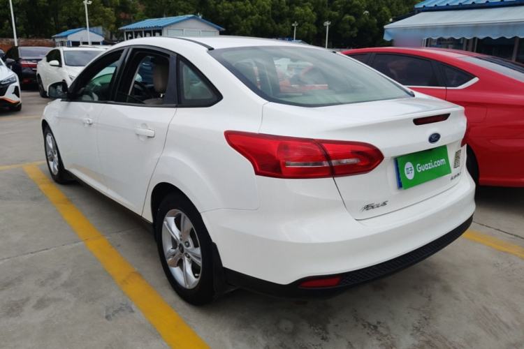 Used Ford Focus 2018 Sedan Classic 1.6L Automatic Comfort Plus Smart Drive Version Exterior 2