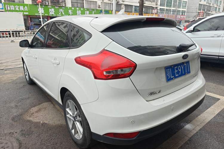 Used Ford Focus 2018 Hatchback Classic 1.6L Automatic Trendy SmartDrive Edition Exterior 2