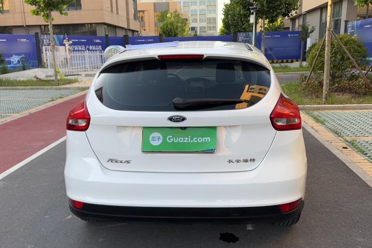Used Ford Focus 2018 Hatchback Classic 1.6L Automatic Comfort Plus SmartDrive Edition Exterior 2