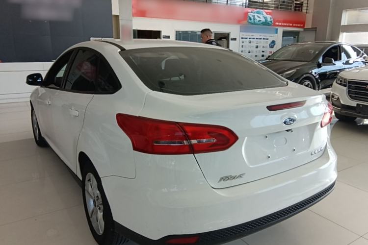 Used Ford Focus 2018 Sedan Classic 1.6L Automatic Comfort Plus Smart Drive Version Exterior 2