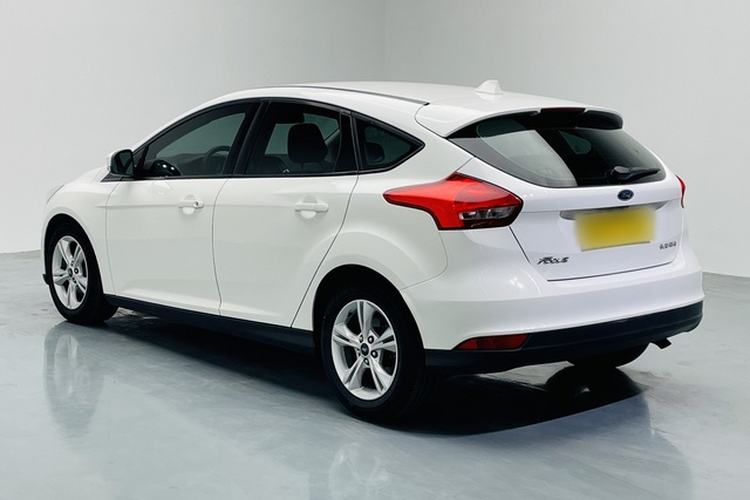 Used Ford Focus 2018 Hatchback Classic 1.6L Automatic Comfort Plus SmartDrive Edition Exterior 3