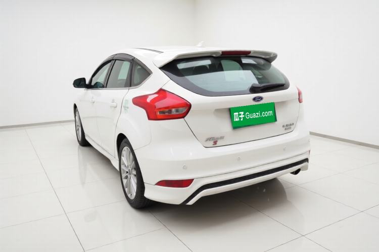 Used Ford Focus 2018 Hatchback Classic EcoBoost 180 Automatic Sport Edition Exterior 3