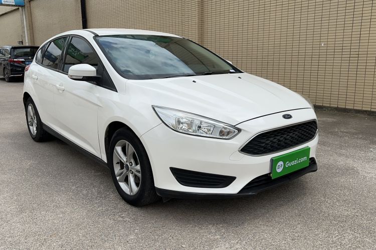 Used Ford Focus 2018 Hatchback Classic 1.6L Automatic Comfort Plus SmartDrive Edition Exterior 3