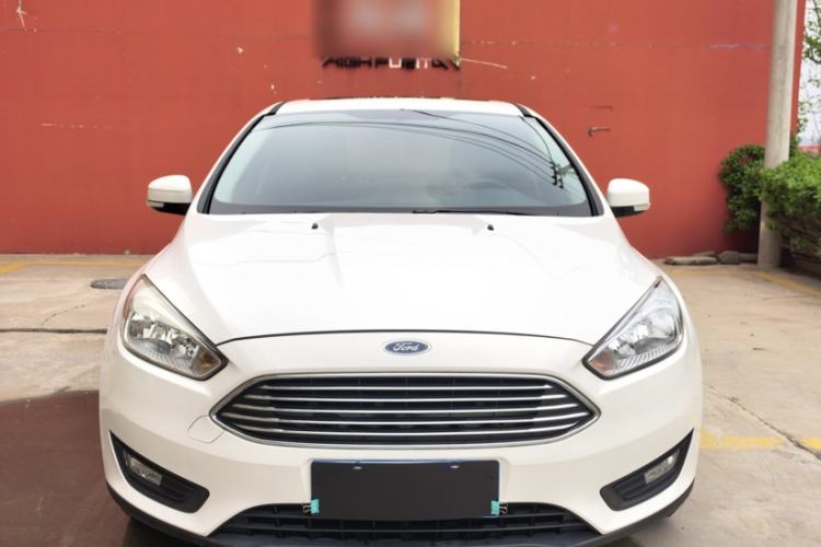 Used Ford Focus 2018 Sedan Classic 1.6L Automatic Trendy SmartDrive Edition Exterior 3