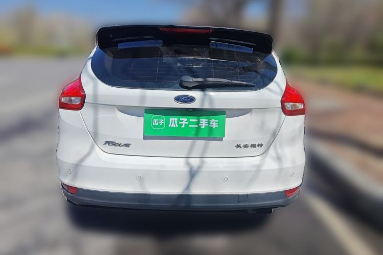 Used Ford Focus 2018 Hatchback Classic 1.6L Automatic Trendy SmartDrive Edition Exterior 4