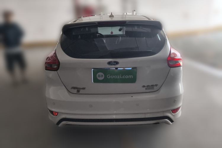 Used Ford Focus 2018 Hatchback Classic EcoBoost 180 Automatic Sport Edition Exterior 4