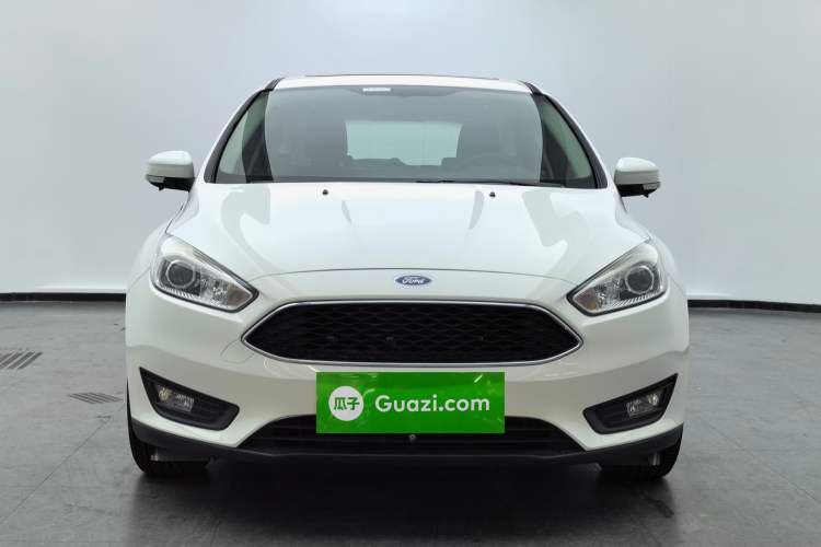 Used Ford Focus 2018 Hatchback Classic 1.6L Automatic Trendy SmartDrive Edition Exterior 4