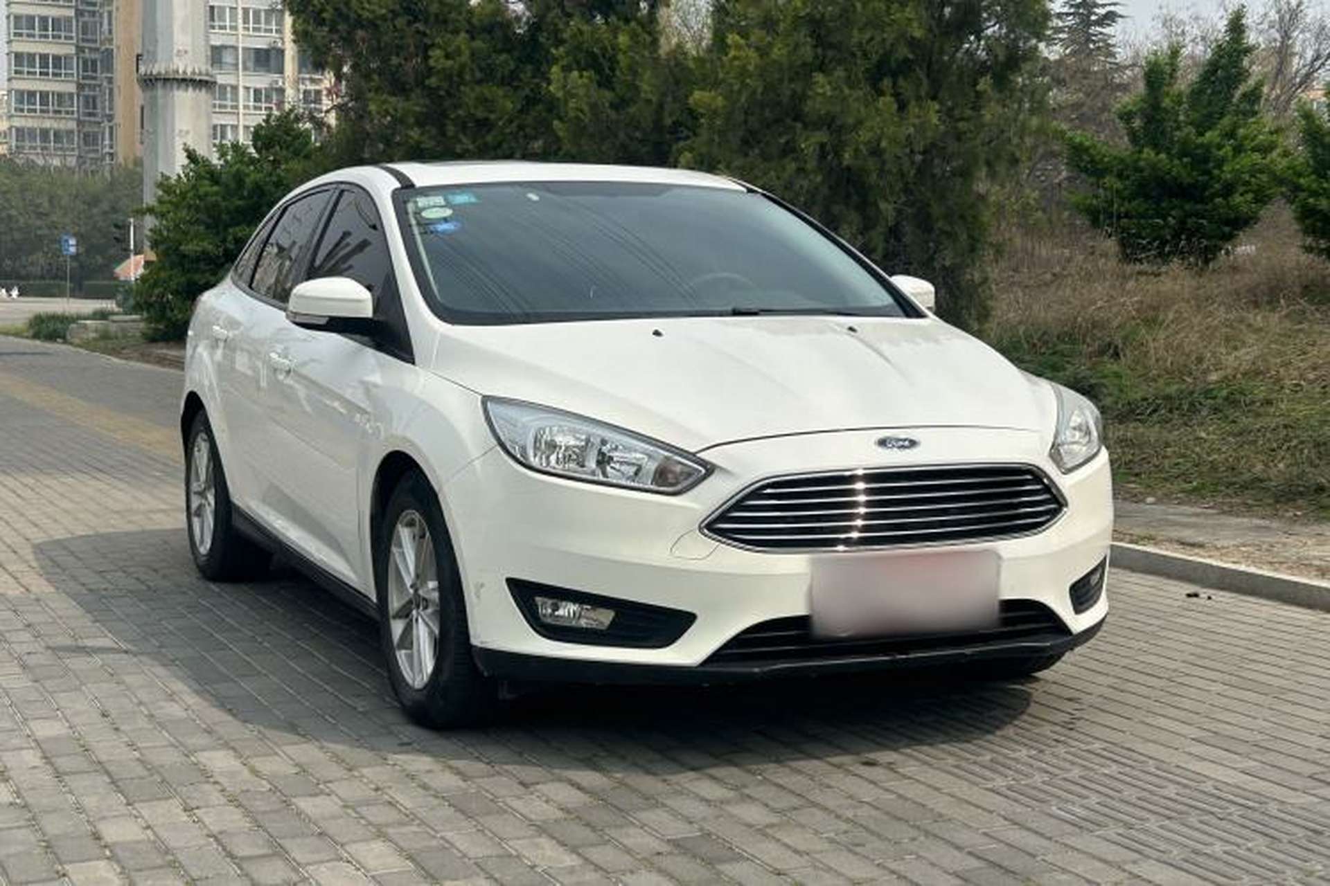 Used Ford Focus 2018 Sedan Classic 1.6L Automatic Trendy SmartDrive Edition Exterior 4