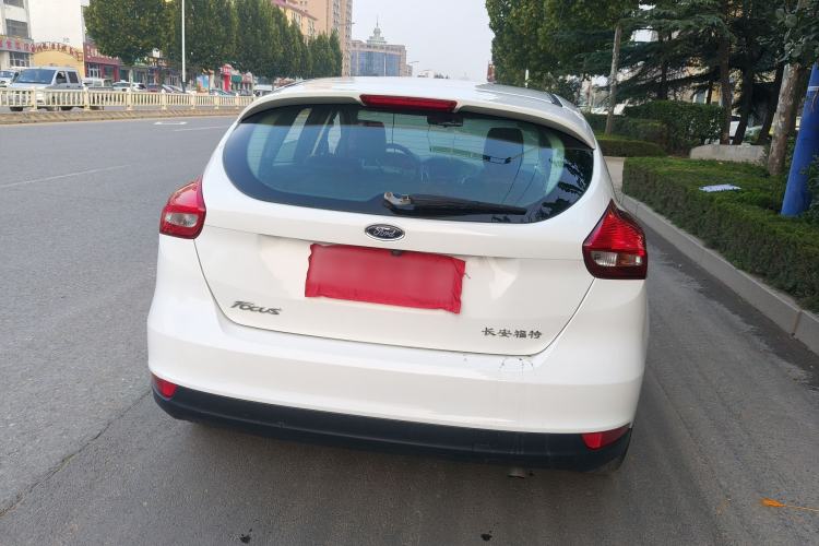 Used Ford Focus 2018 Hatchback Classic 1.6L Automatic Comfort Plus SmartDrive Edition Exterior 5