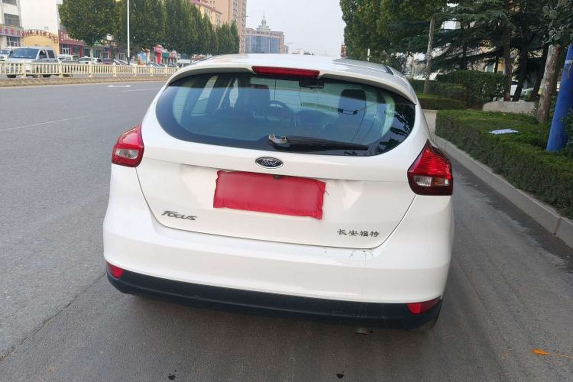 Used Ford Focus 2018 Hatchback Classic 1.6L Automatic Comfort Plus SmartDrive Edition Exterior 5