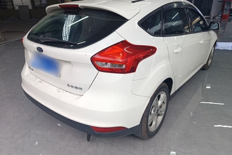 Used Ford Focus 2018 Hatchback Classic 1.6L Automatic Comfort Plus SmartDrive Edition Exterior 5