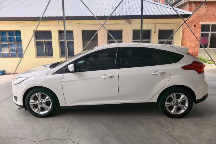 Used Ford Focus 2018 Hatchback Classic 1.6L Automatic Comfort Plus SmartDrive Edition Exterior 6