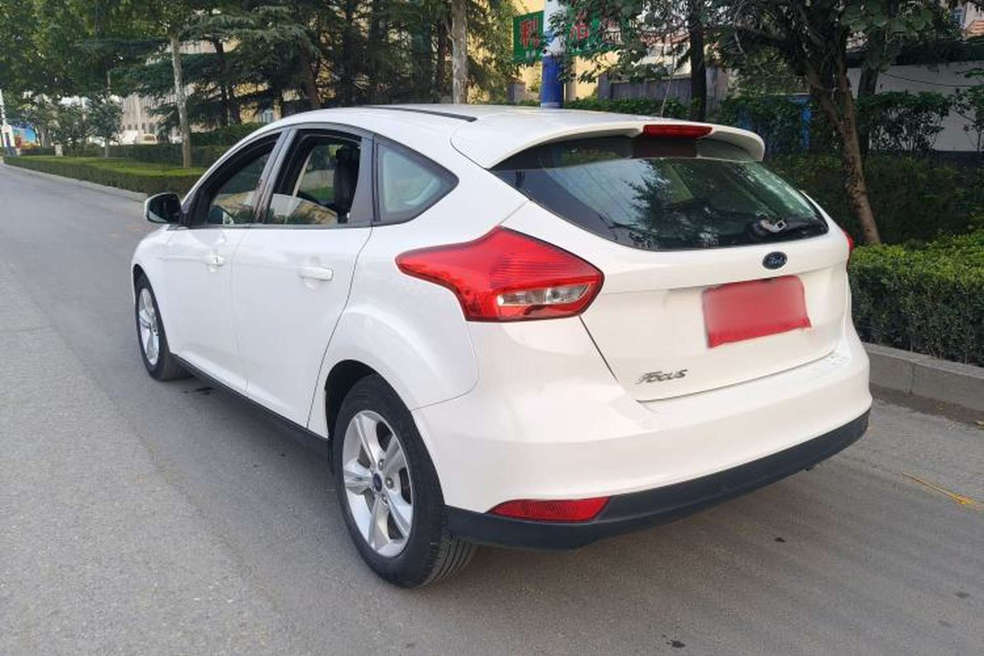 Used Ford Focus 2018 Hatchback Classic 1.6L Automatic Comfort Plus SmartDrive Edition Exterior 6