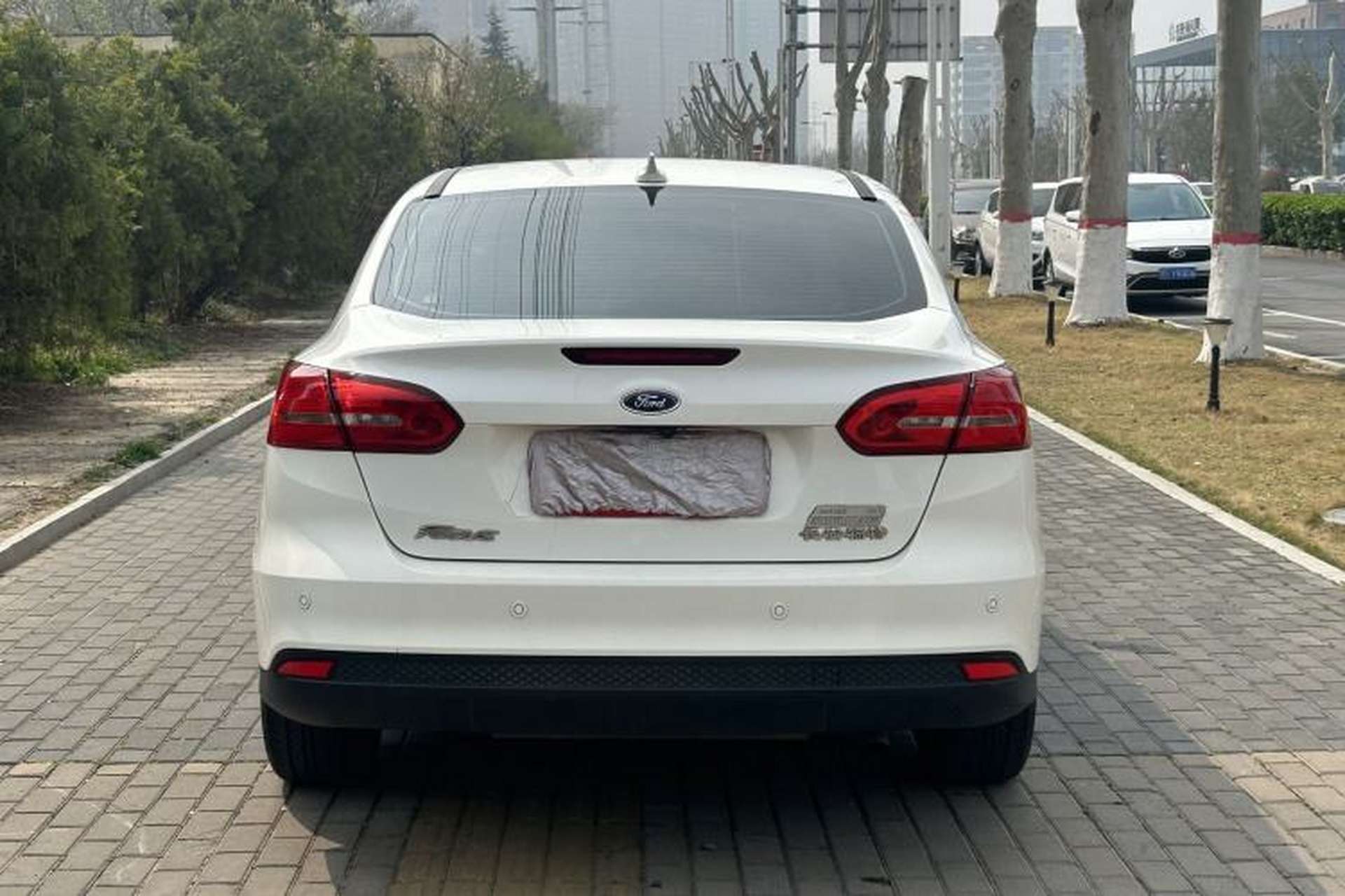 Used Ford Focus 2018 Sedan Classic 1.6L Automatic Trendy SmartDrive Edition Exterior 6
