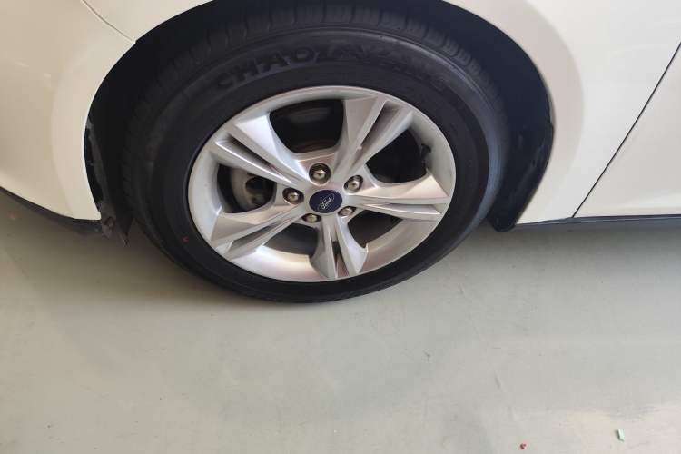 Used Ford Focus 2018 Sedan Classic 1.6L Automatic Comfort Plus Smart Drive Version Exterior 7