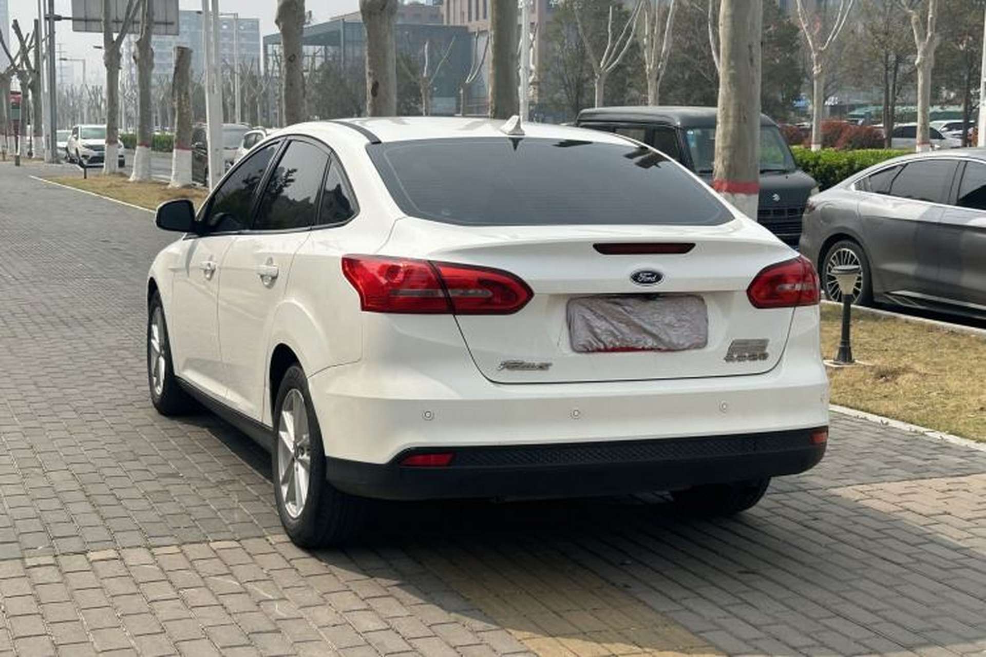 Used Ford Focus 2018 Sedan Classic 1.6L Automatic Trendy SmartDrive Edition Exterior 7