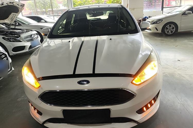 Used Ford Focus 2018 Hatchback Classic 1.6L Automatic Comfort Plus SmartDrive Edition Front
