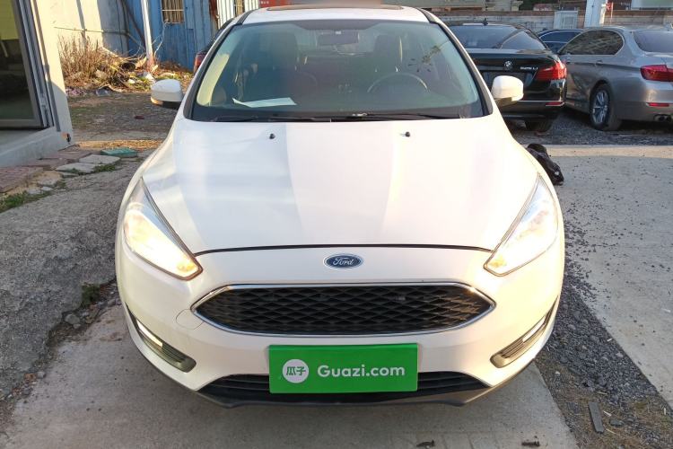 Used Ford Focus 2018 Hatchback Classic 1.6L Automatic Trendy SmartDrive Edition Front