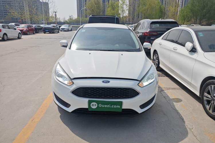 Used Ford Focus 2018 Hatchback Classic 1.6L Automatic Comfort Plus SmartDrive Edition Front