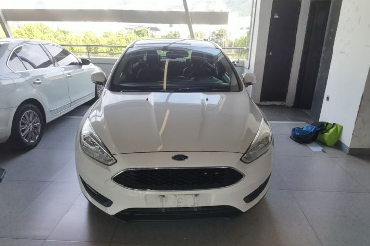 Used Ford Focus 2018 Hatchback Classic 1.6L Automatic Trendy SmartDrive Edition Front