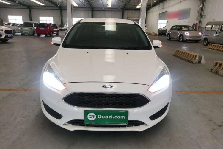 Used Ford Focus 2018 Hatchback Classic 1.6L Automatic Comfort Plus SmartDrive Edition Front