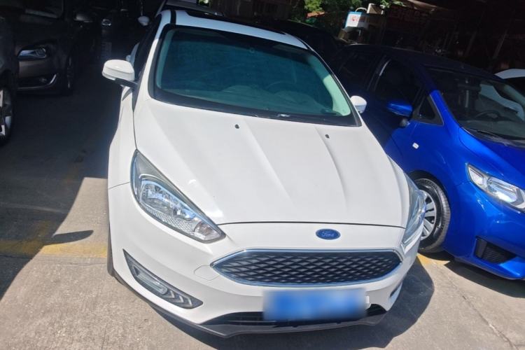 Used Ford Focus 2018 Hatchback Classic 1.6L Automatic Trendy SmartDrive Edition Front