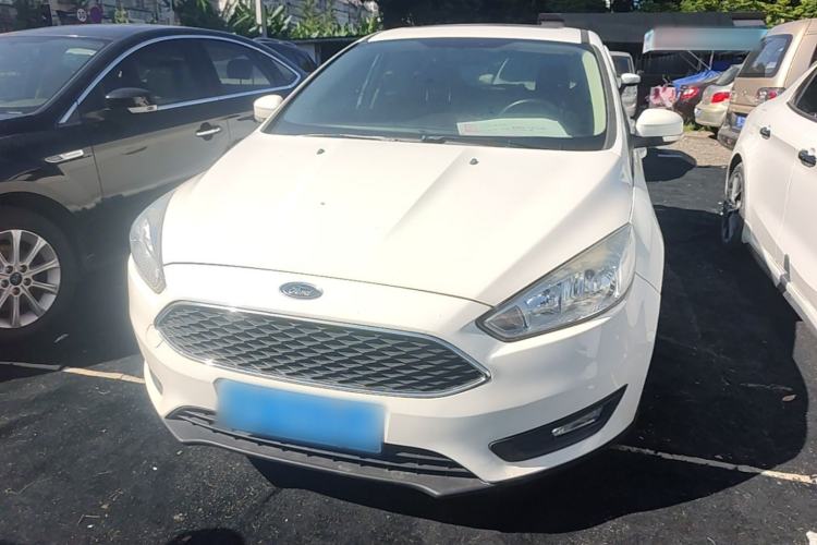 Used Ford Focus 2018 Hatchback Classic 1.6L Automatic Trendy SmartDrive Edition Front