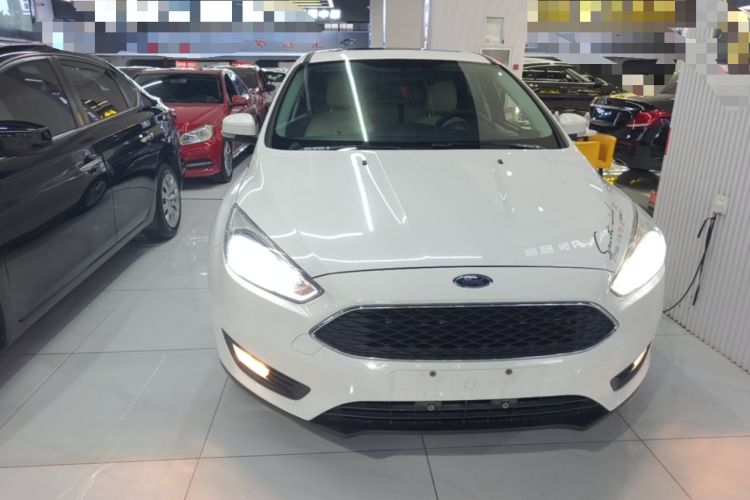 Used Ford Focus 2018 Hatchback Classic 1.6L Automatic Trendy SmartDrive Edition Front