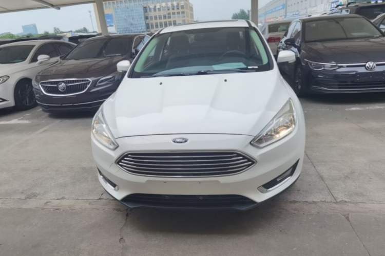 Used Ford Focus 2018 Sedan Classic EcoBoost 180 Automatic Elite Model Front