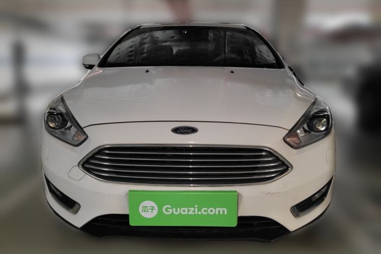 Used Ford Focus 2018 Sedan Classic EcoBoost 180 Automatic Flagship Model Front