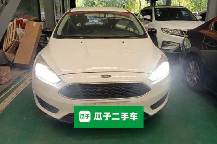 Used Ford Focus 2018 Hatchback Classic 1.6L Automatic Comfort Plus SmartDrive Edition Front