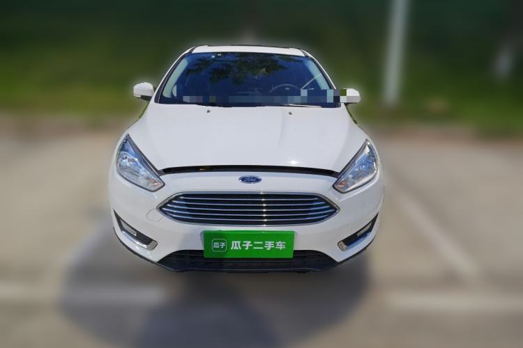 Used Ford Focus 2018 Sedan Classic EcoBoost 180 Automatic Elite Model Front
