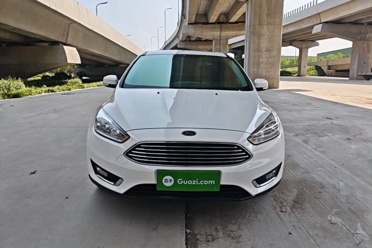 Used Ford Focus 2018 Sedan Classic EcoBoost 180 Automatic Elite Model Front