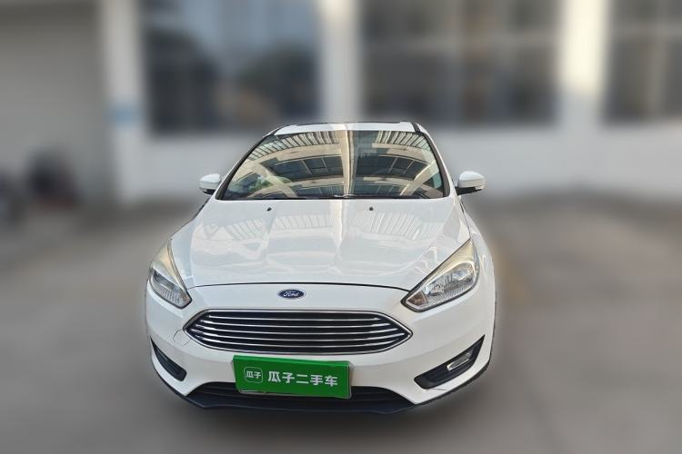 Used Ford Focus 2018 Sedan Classic EcoBoost 125 Automatic Supercharged Style SmartDrive Edition Front