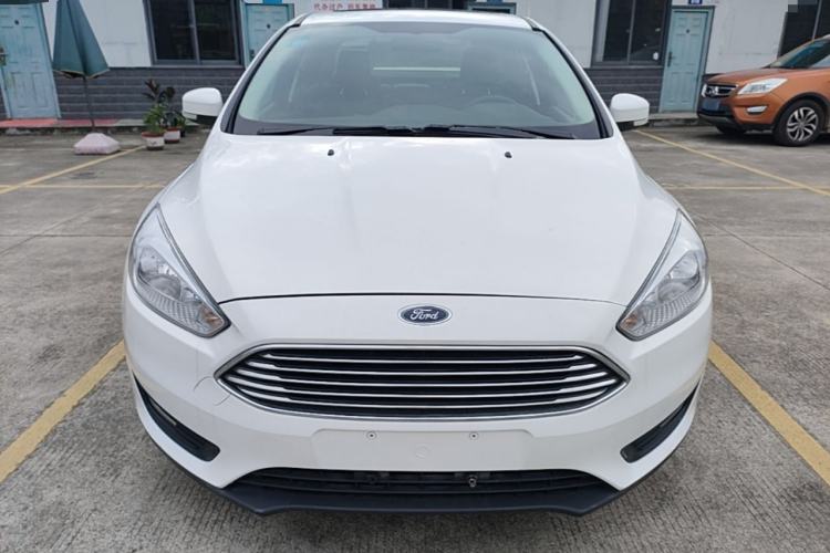 Used Ford Focus 2018 Sedan Classic EcoBoost 125 Automatic Supercharged Style SmartDrive Edition Front