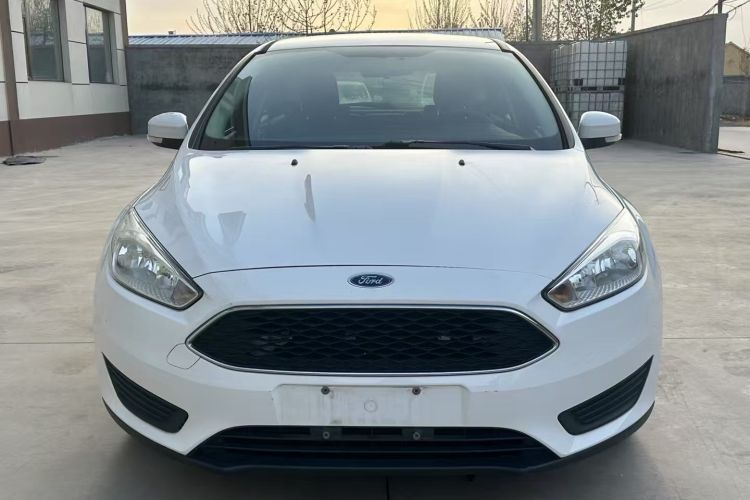 Used Ford Focus 2018 Hatchback Classic 1.6L Automatic Comfort Plus SmartDrive Edition Front
