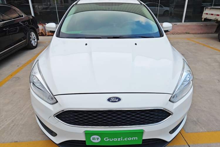 Used Ford Focus 2018 Hatchback Classic 1.6L Automatic Comfort Plus SmartDrive Edition Front