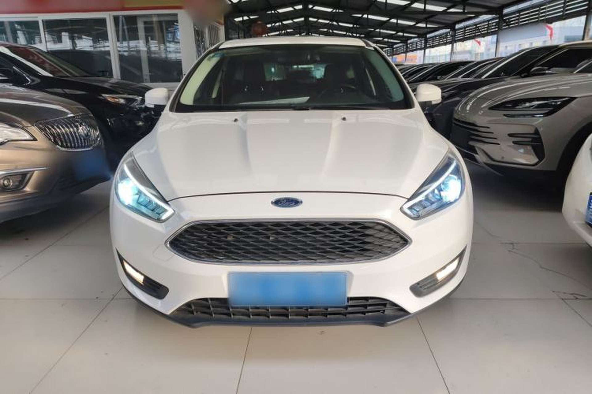 Used Ford Focus 2018 Hatchback Classic 1.6L Automatic Trendy SmartDrive Edition Front