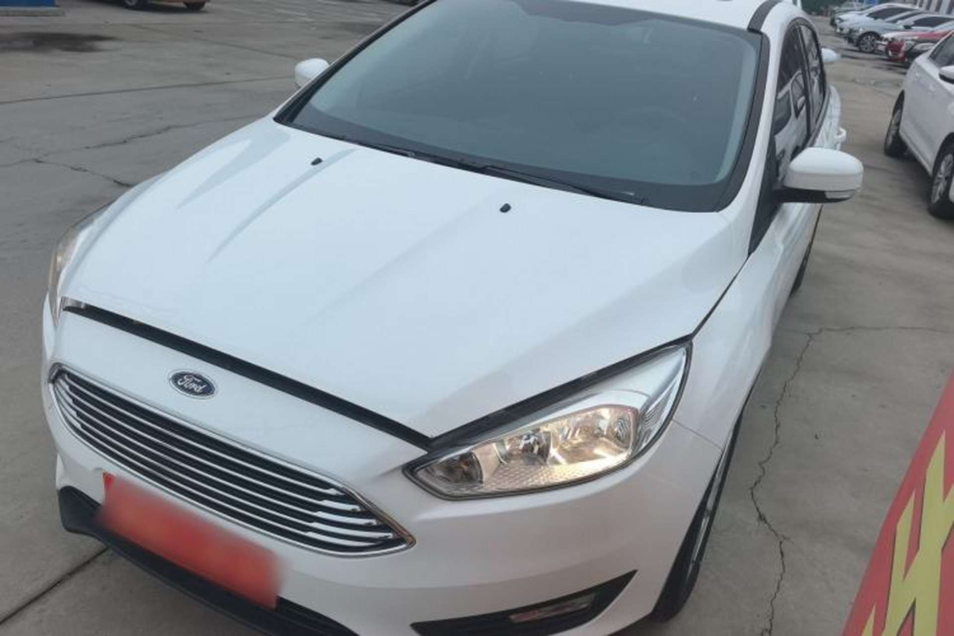 Used Ford Focus 2018 Sedan Classic 1.6L Automatic Trendy SmartDrive Edition Front Left 45 Deg