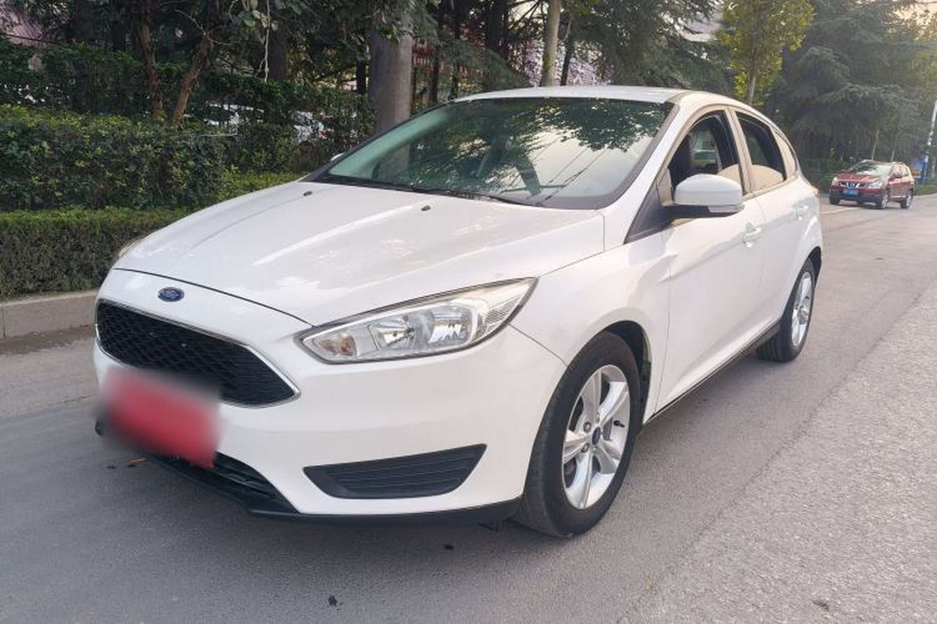 Used Ford Focus 2018 Hatchback Classic 1.6L Automatic Comfort Plus SmartDrive Edition Front Left 45 Deg