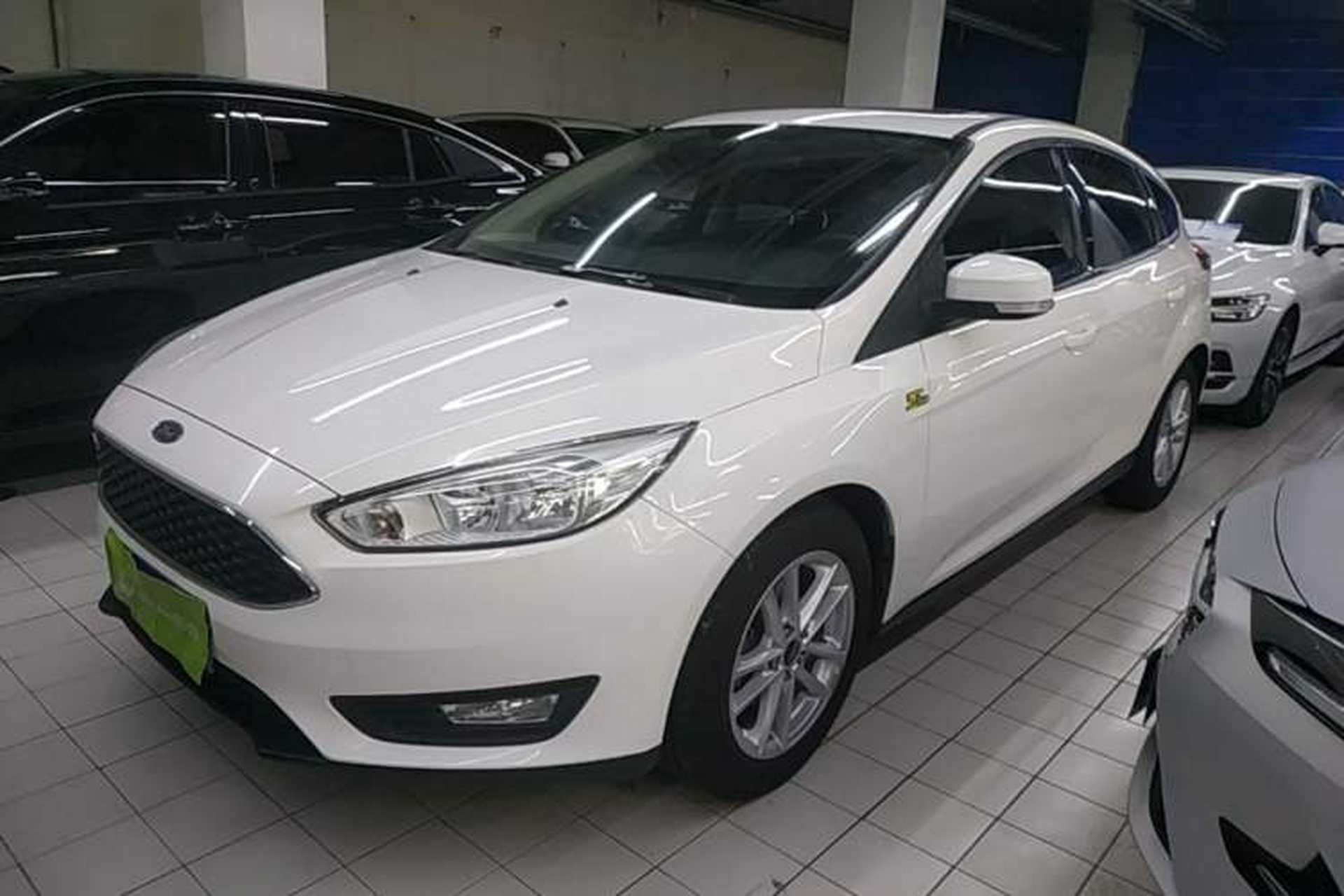 Used Ford Focus 2018 Hatchback Classic 1.6L Automatic Trendy SmartDrive Edition Front Left 45 Deg