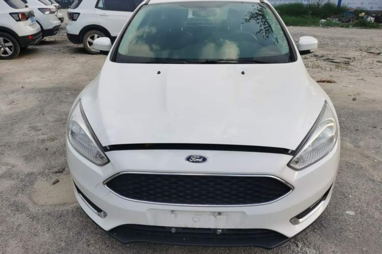 Used Ford Focus 2018 Two-Door Classic EcoBoost 125 Automatic Supercharged Style SmartDrive Edition Front