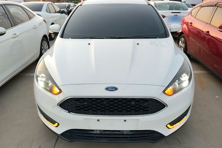 Used Ford Focus 2018 Hatchback Classic 1.6L Automatic Comfort Plus SmartDrive Edition Front