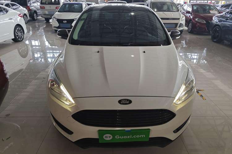 Used Ford Focus 2018 Sedan Classic EcoBoost 180 Automatic Elite Model Front