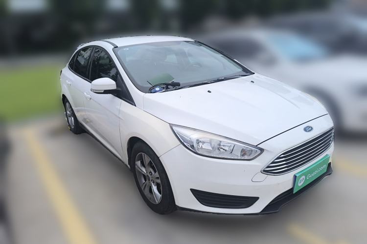 Used Ford Focus 2018 Sedan Classic 1.6L Automatic Comfort Plus Smart Drive Version Front Right 45 Deg