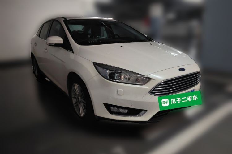 Used Ford Focus 2018 Sedan Classic EcoBoost 180 Automatic Flagship Model Front Right 45 Deg