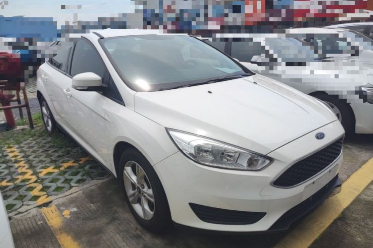 Used Ford Focus 2018 Hatchback Classic 1.6L Automatic Comfort Plus SmartDrive Edition Front Right 45 Deg