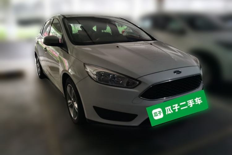 Used Ford Focus 2018 Hatchback Classic 1.6L Automatic Comfort Plus SmartDrive Edition Front Right 45 Deg